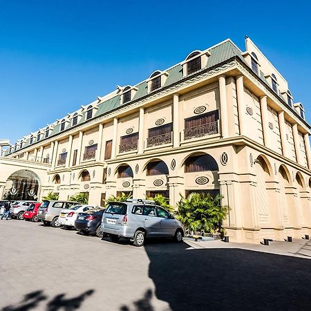 Golden Chariot Vasai Hotel Exterior foto