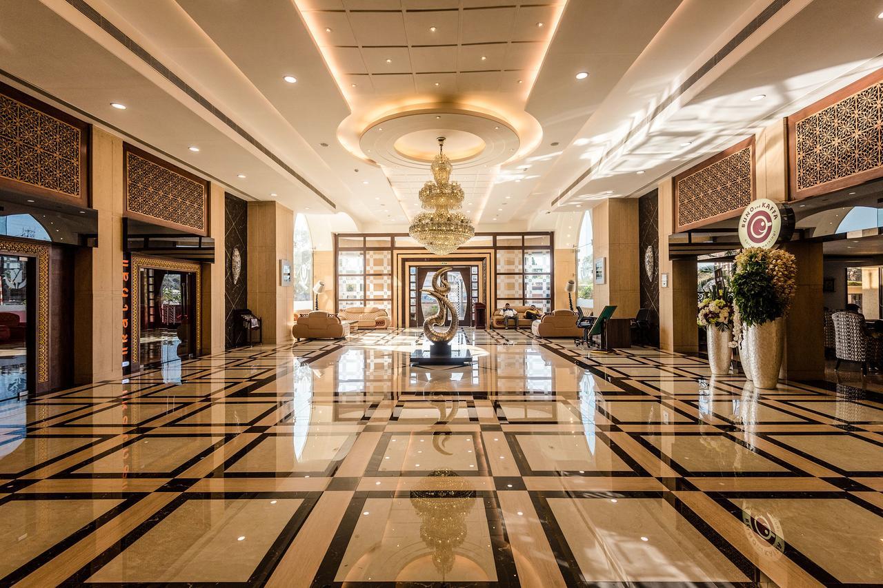 Golden Chariot Vasai Hotel Exterior foto
